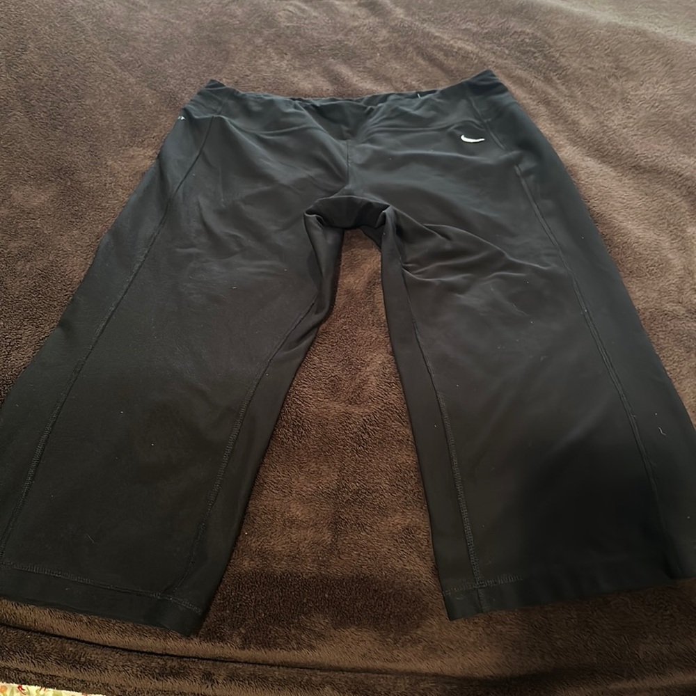 Nike capri